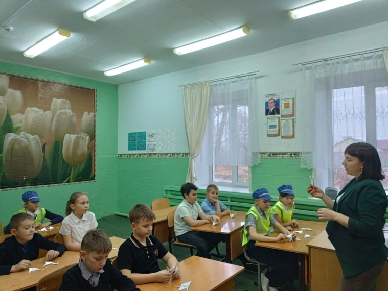 ?Акция "Бумажный журавль"?.